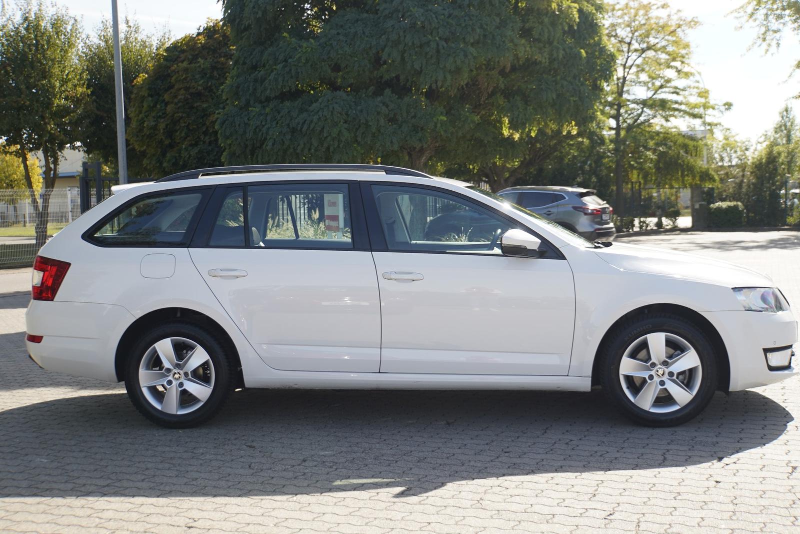 Skoda Octavia Combi 1.4 TSI DSG Klimaaut. Sitzheizung