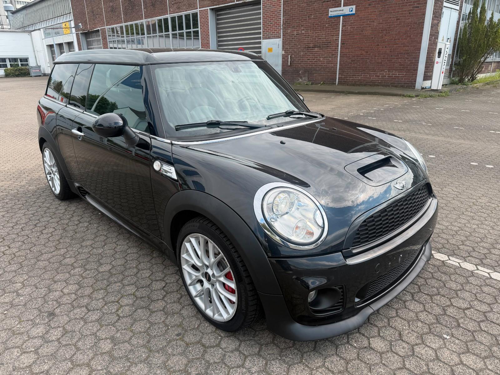 MINI JOHN_COOPER_WORKS Clubman John Cooper Works