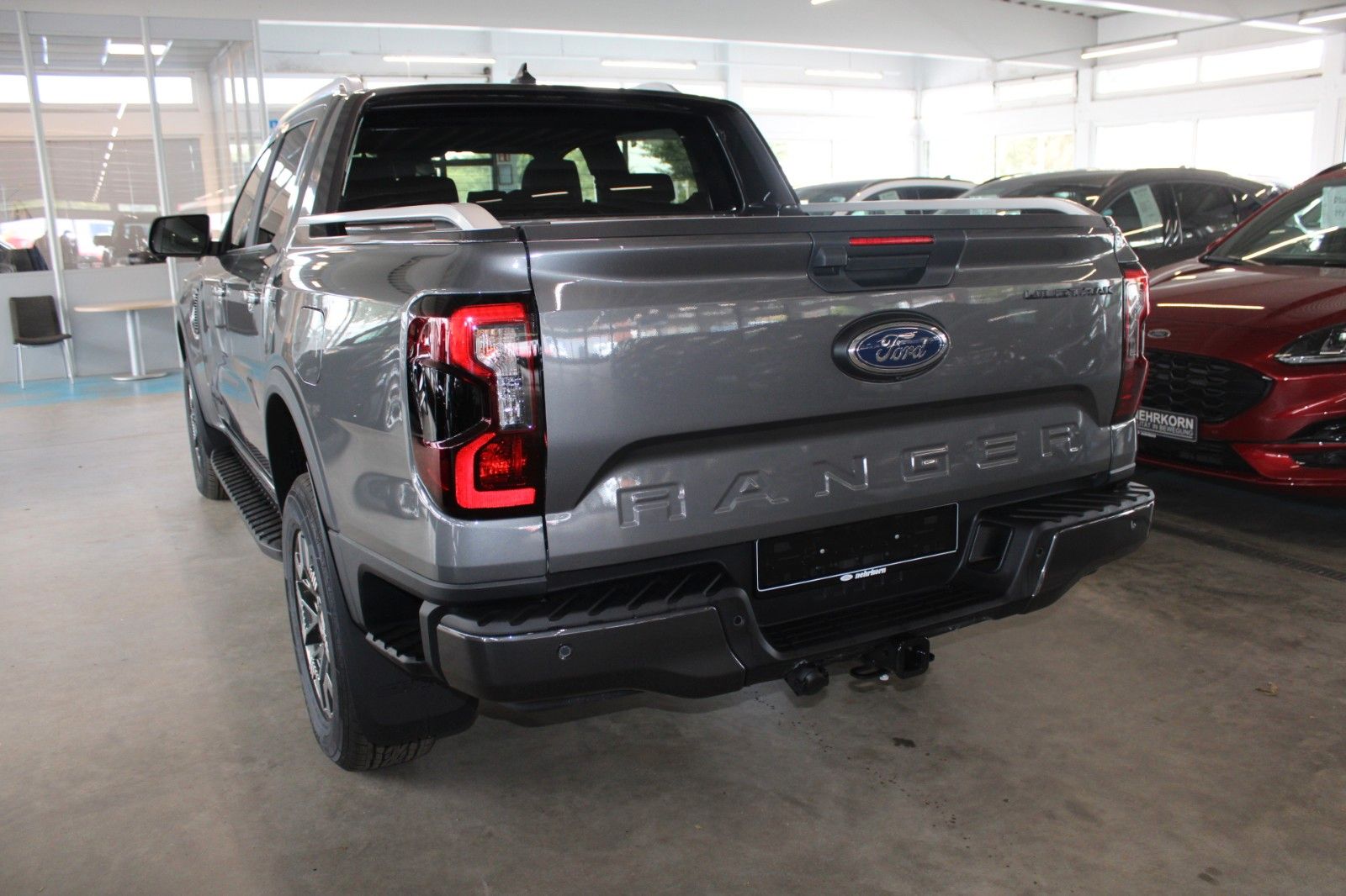 Fahrzeugabbildung Ford Ranger Wildtrak PHEV Aut. AHK LED TECHNOLOGIE P.