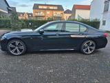 BMW 740d xDrive  M-Paket Fast Voll Ausstattung - BMW 7er Reihe in Bonn