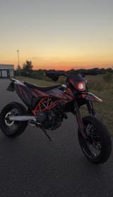 KTM 690 Smcr 2019 - KTM ROT