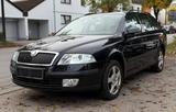 Skoda Octavia Combi 2.0 FSI 4X4/NAVI/SHZ/PDC/AHK/XENON - Skoda Octavia: Fsi