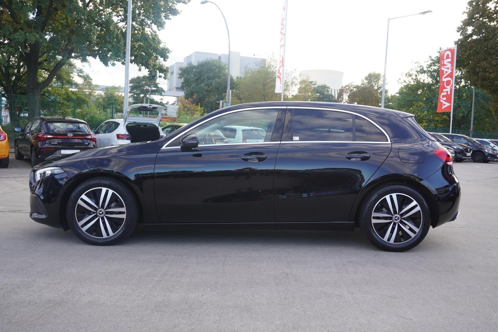 Mercedes-Benz A180 Progressive 7G-DCT LED Navi Kamera Tempomat