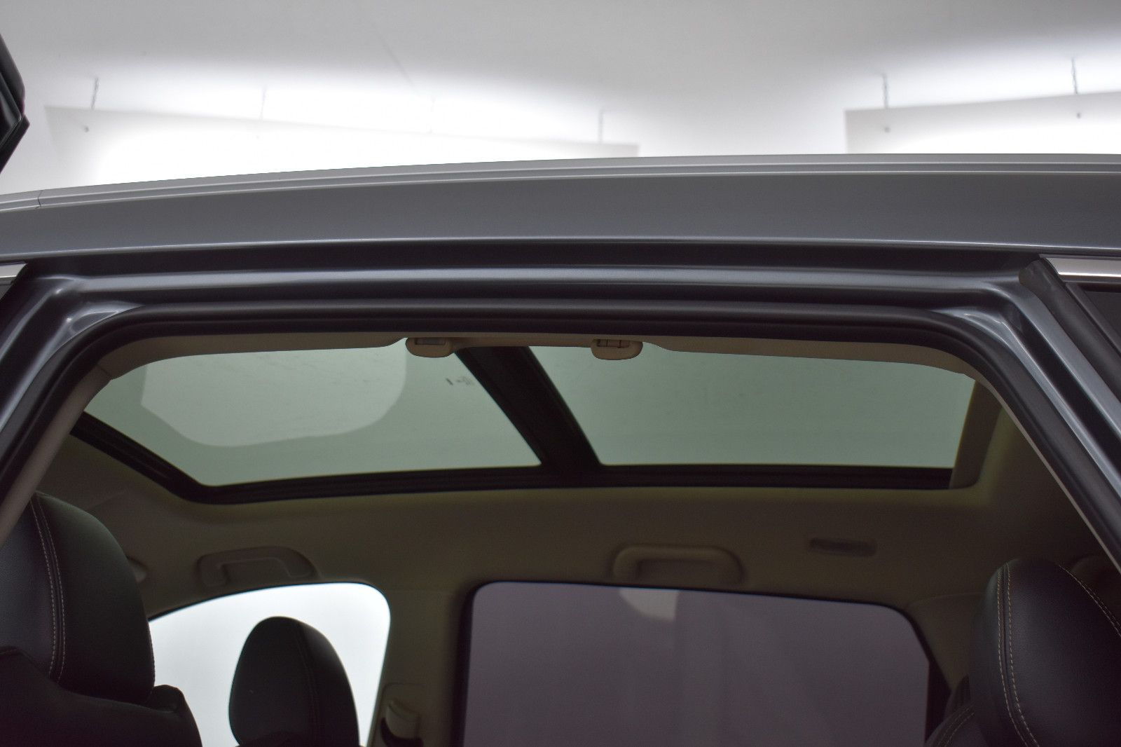 DFSK Fengon 580 1.5T CVT >7SI+PANO+360+NAVI+LEDER+LED - Image 24