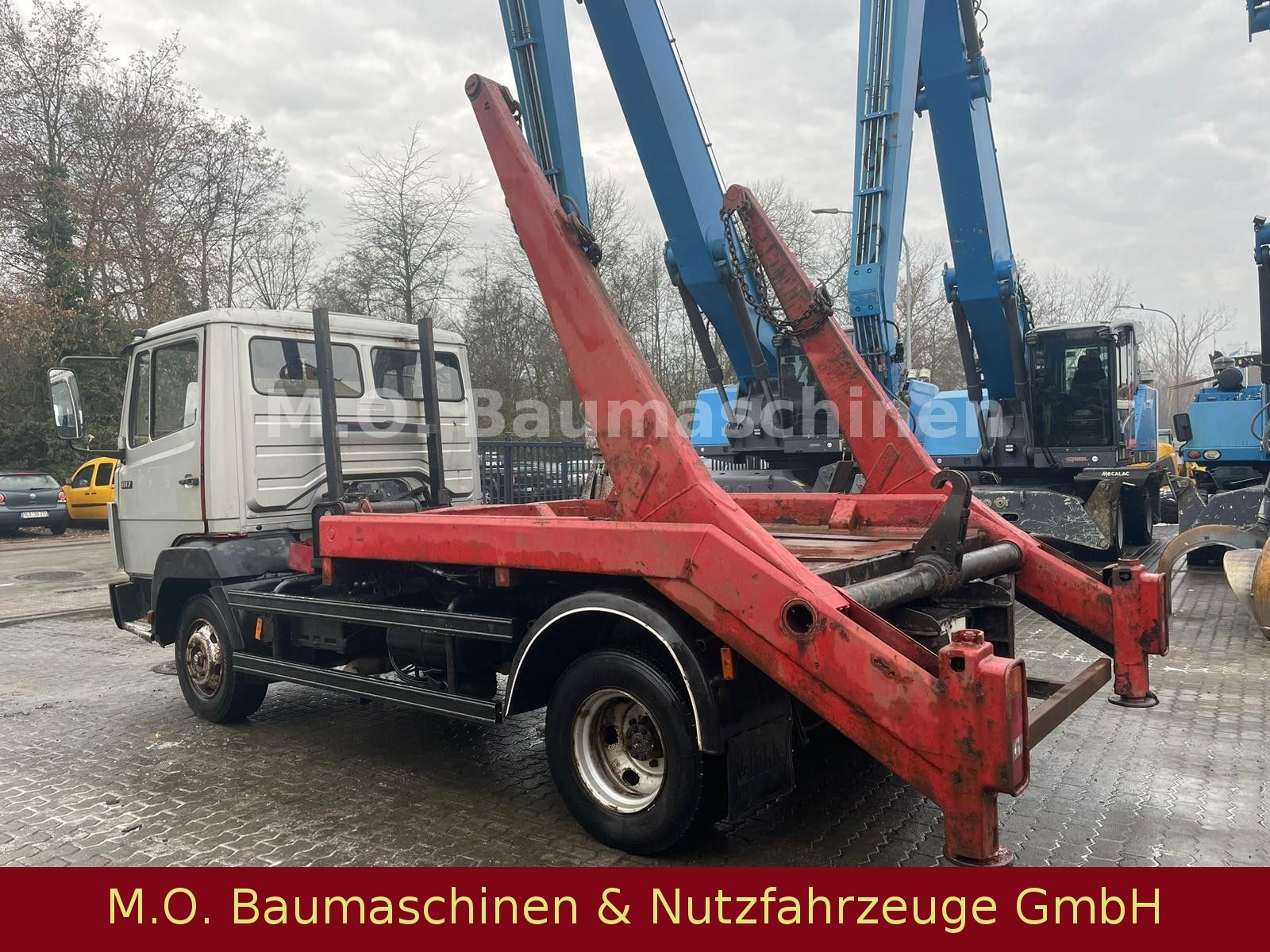 Fahrzeugabbildung Mercedes-Benz 817 K / Absetzkipper / 7,49 t / Euro 2 /