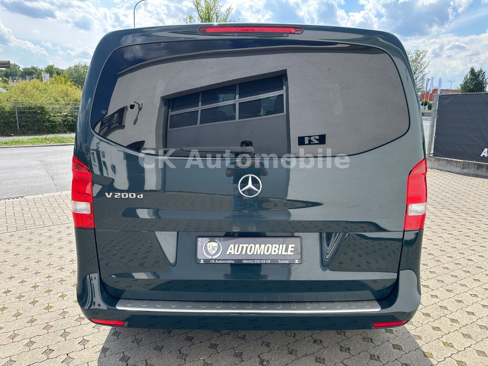 Fahrzeugabbildung Mercedes-Benz V 200d Rise Kompakt/5 Sitze/Klima/ Tempomat