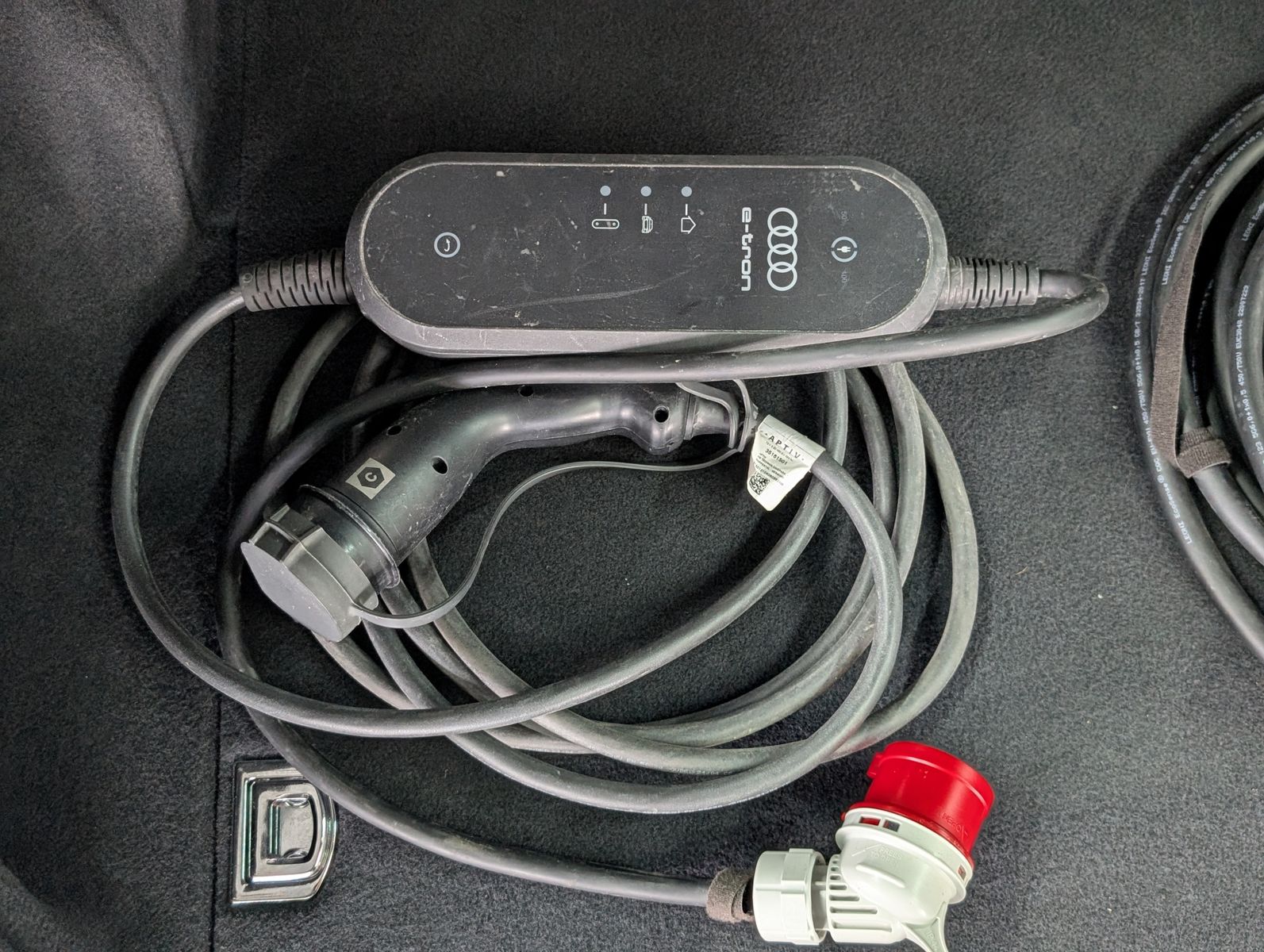 Fahrzeugabbildung Audi Q5 50 TFSIe quattro Sportback AHK MATRIX ACC APP