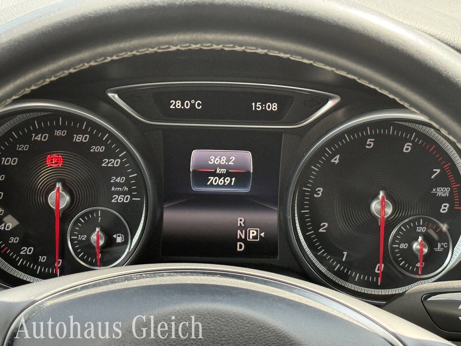 Fahrzeugabbildung Mercedes-Benz CLA 200 Urban Navi/Keyless Go Startanlage/Autom.