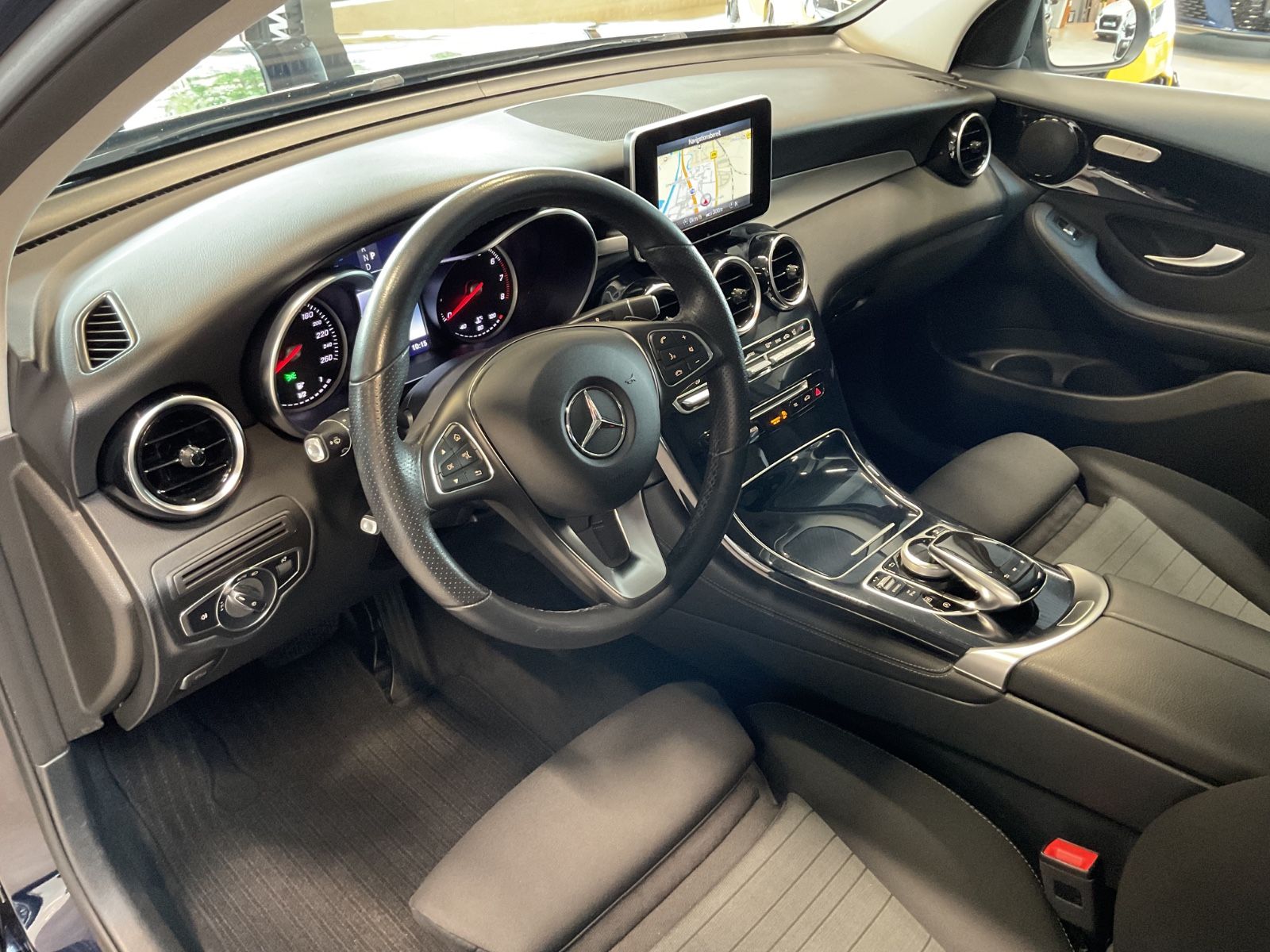 Mercedes-Benz GLC 300 4Matic Exclusive AHK Kamera LED Navi 19 foto 8
