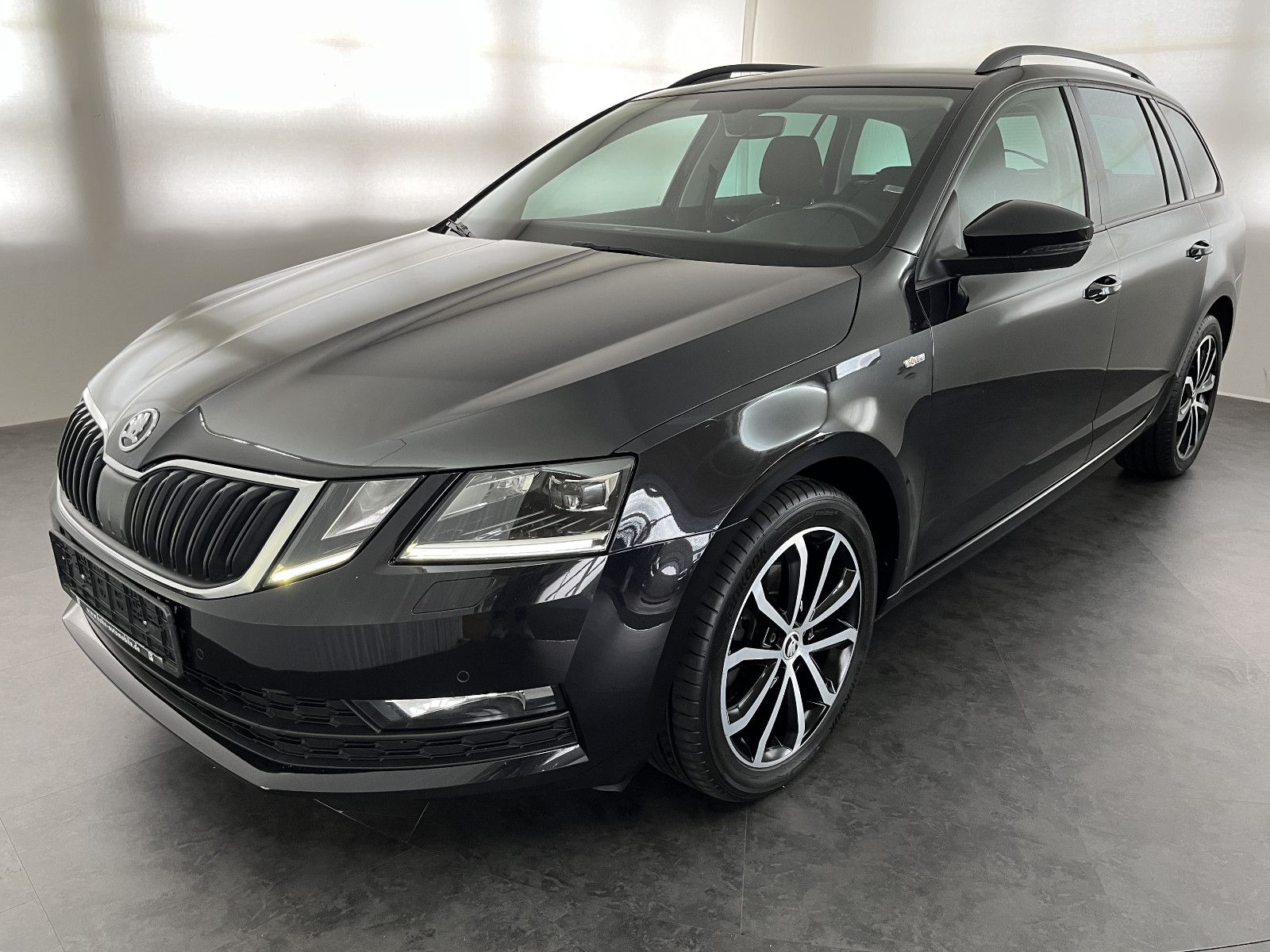 Skoda Octavia - 1