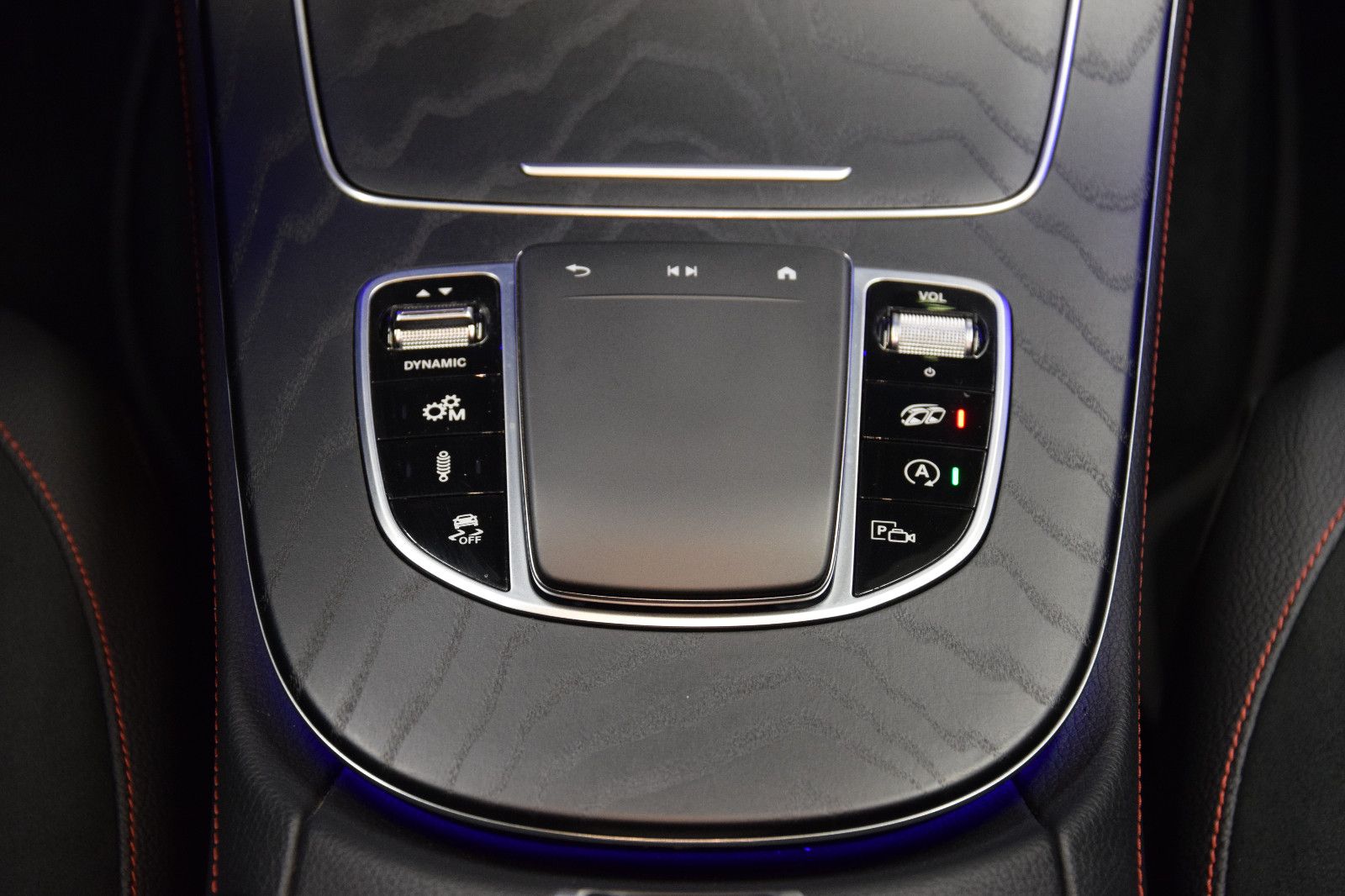 Fahrzeugabbildung Mercedes-Benz CLS 53 AMG 4Matic s.AGA 360°Luftfahr Memory STHZ