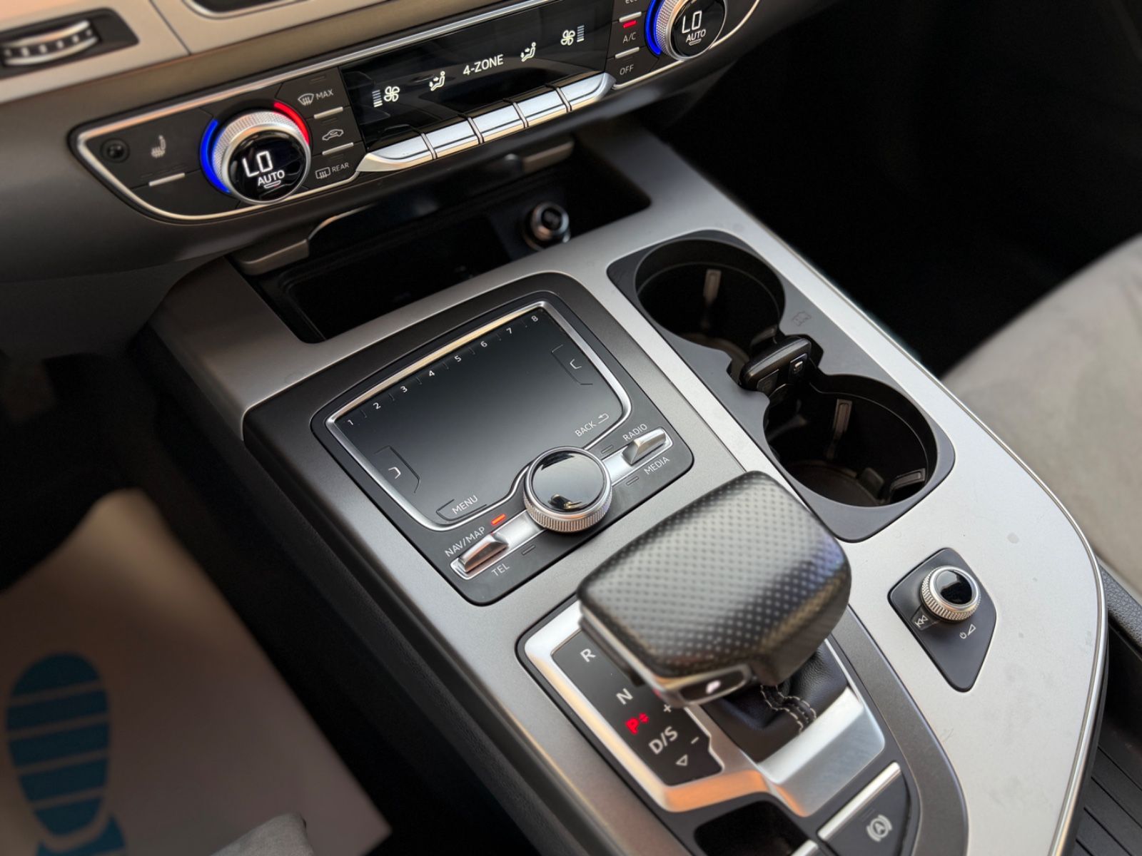 Q7 3.0 TDI quattro S-Line  Standheiz. Leder Pano