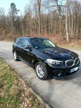 BMW X3 xDrive20d AT - - BMW X3: At