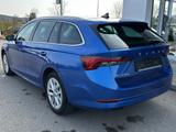 Skoda Octavia Combi 2.0 TDI DSG Style LED+AHK+HEAD-UP+ - Skoda Octavia Combi Style Gebrauchtwagen