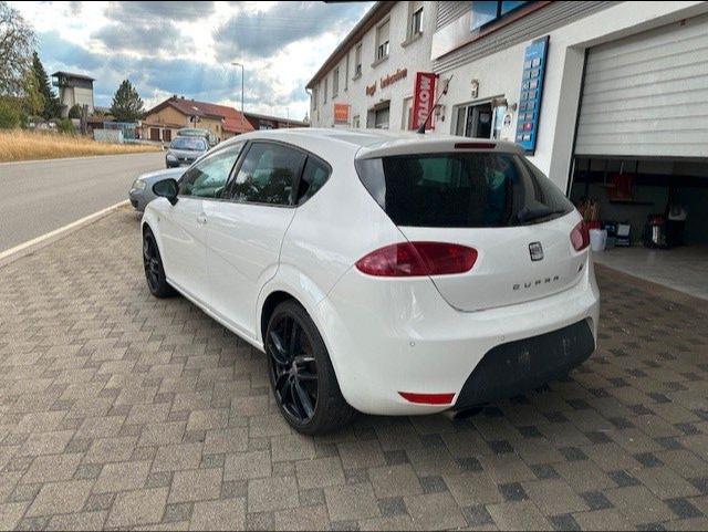 SEAT LEON - CUPRA R - 265 CV - BVM - TOIT OUVRANT