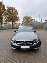 Mercedes-Benz E 250 Aut., Night package, 04.2017, 106.46 km - : Grau, Sitzbelüftung, Limousine