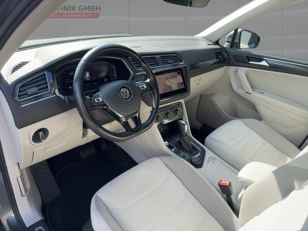 Fahrzeugabbildung Volkswagen Tiguan Allspace Highline 4Motion AHK Schwenkbar