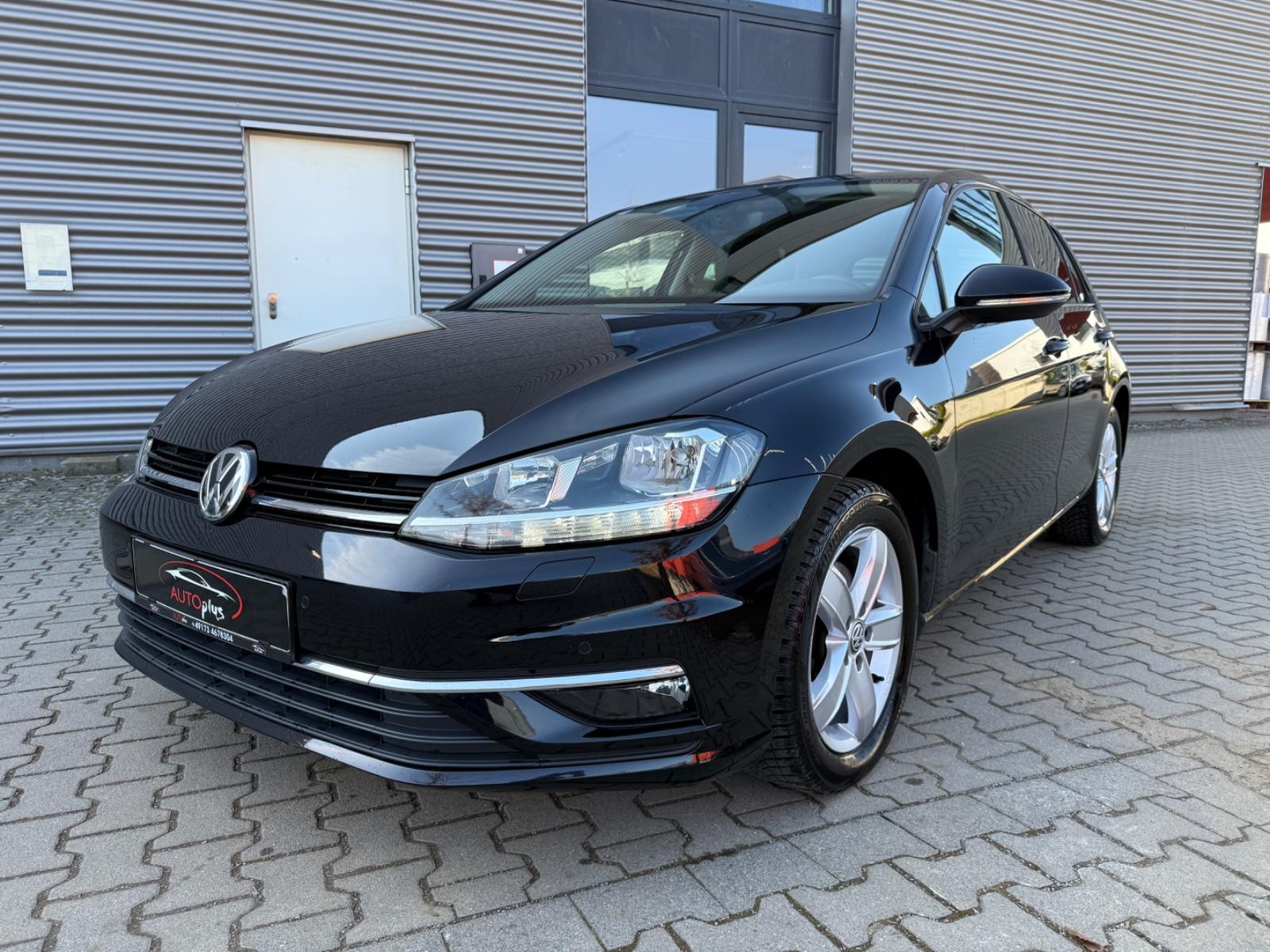 Volkswagen Golf 1.6 TDI Sound