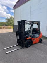Toyota 42-7FGF20-Triplex-Vollfreihub-Seitenschieber - Angebote