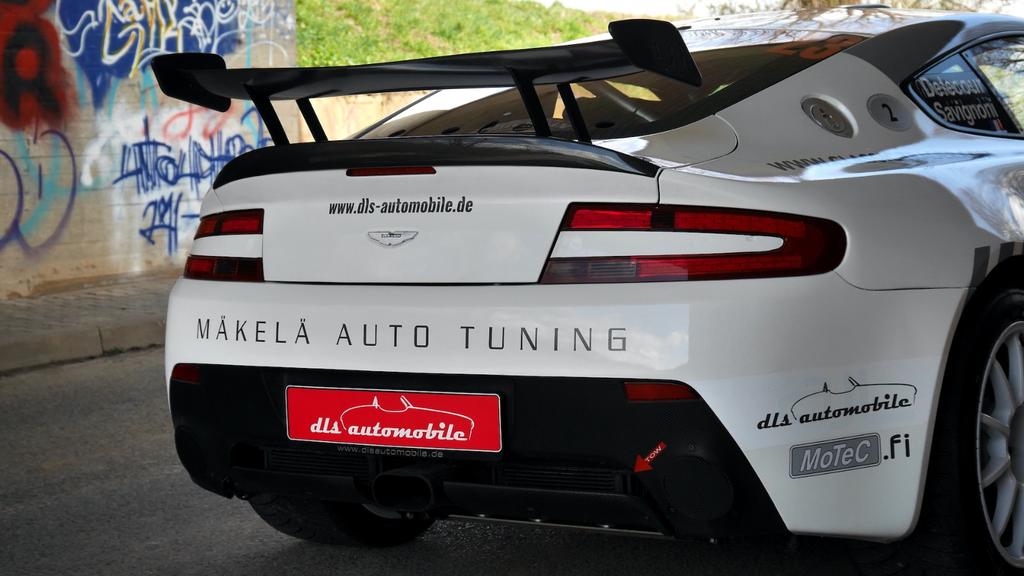 Aston Martin V8 Vantage