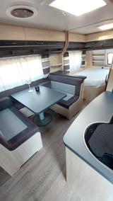 Hobby 560 KMFe De Luxe Edition 07/21 inkl. Vorzelt TOP - Hobby 560 kmfe