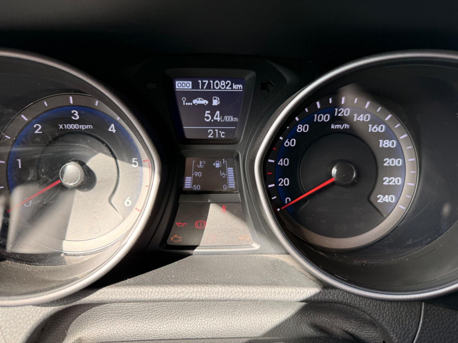 Hyundai i30 2015 — photo 6
