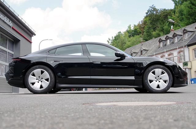 Porsche Taycan*Unfallfrei,14-Wege,Sitzheizung,PDLS+,360°