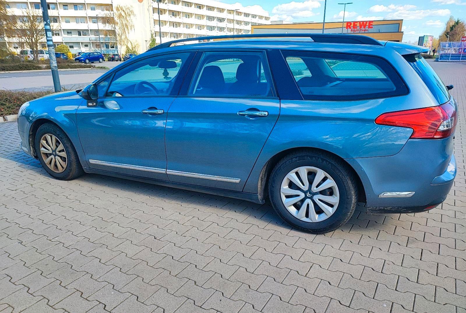 Volkswagen Golf 2012 — photo 7