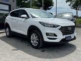 Hyundai Tucson Select 2WD *KAMERA/8-FACH* - scheckheftgepflegte Hyundai TUCSON