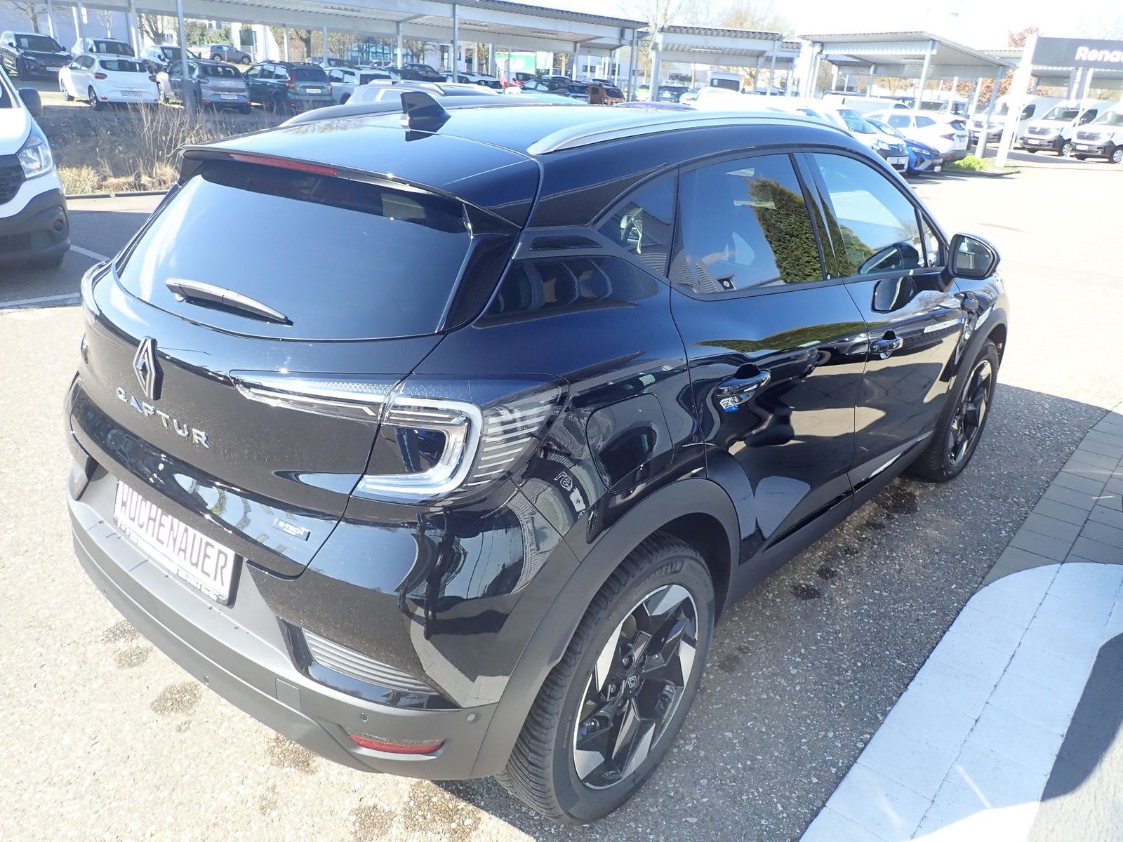 Fahrzeugabbildung Renault Captur Techno Full Hybrid E-Tech 160