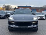 Porsche Cayenne Coupe*E-Hybrid*Sport-Chrono-sport-Matrix - Porsche Cayenne: Allradantrieb