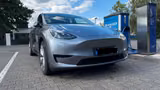 Tesla Model Y 2023 aus Giga Berlin Quicksilver - Tesla Model Y in Düsseldorf