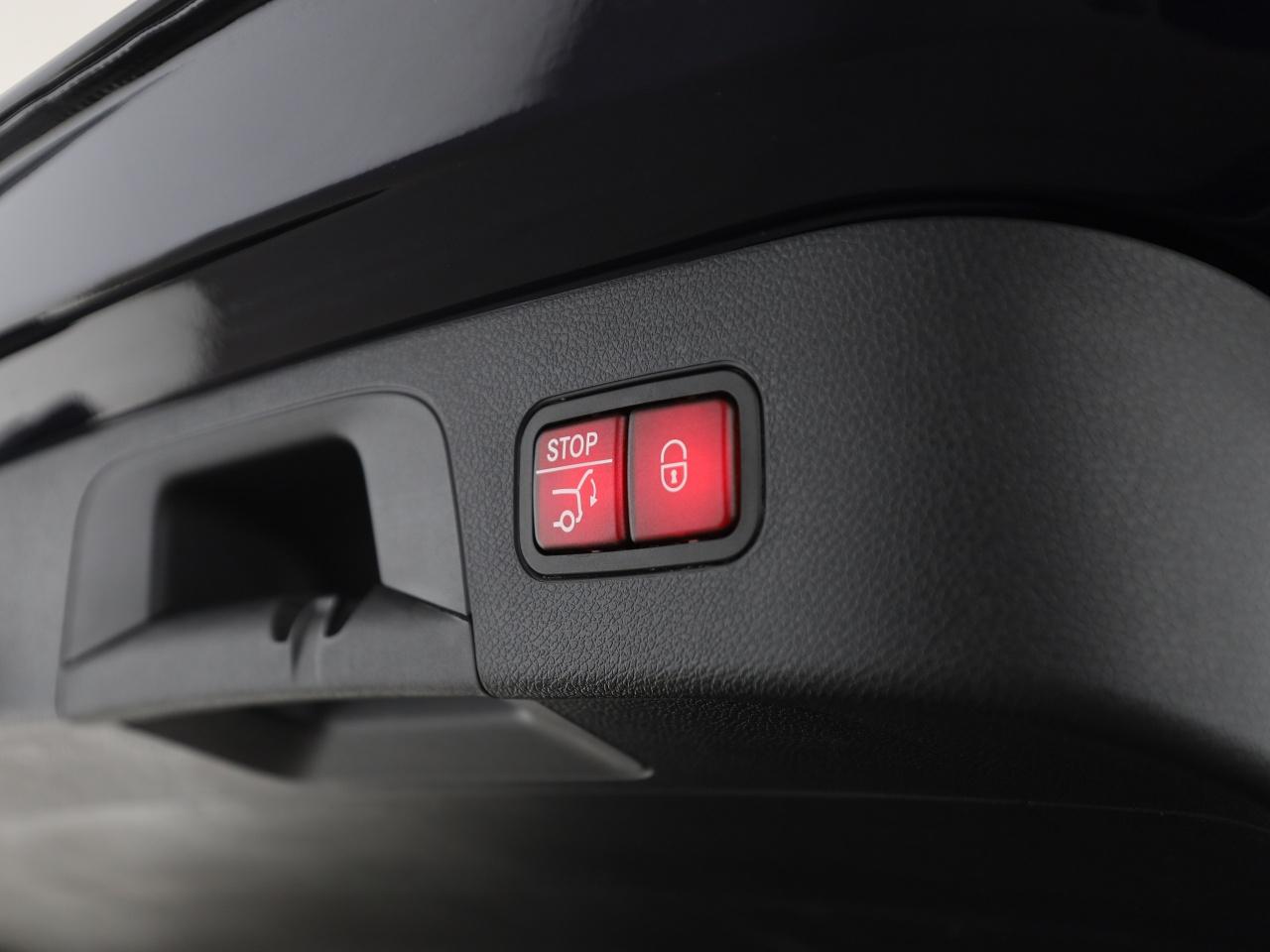 Mercedes-Benz EQC 400 4M AMG Sitzklima SHD AHK HUD TV-Tuner