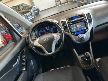 Hyundai ix20*TÜVSERVICE:NEU*SitzLenkradHZ*NAV*TEMPO*PD
