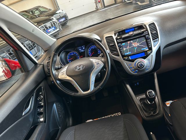 Hyundai ix20*TÜVSERVICE:NEU*SitzLenkradHZ*NAV*TEMPO*PD