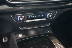 AUDI SQ5 Sportback TDI | HuD | Pano | Matrix | AHK AUDI SQ5 Sportback TDI | HuD | Pano | Matrix | AHK