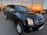 Isuzu D-Max Double Cab 4WD Klima AHK Kamera - schwarze Isuzu D-Max