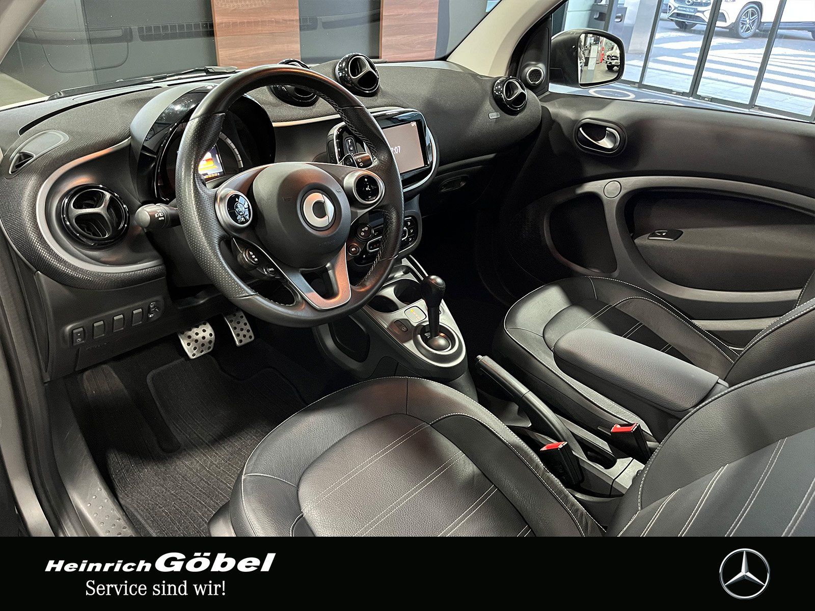 Fahrzeugabbildung Smart Fortwo Coupe PRIME 66 KW COOL&MEDIA+SITZHEIZUNG