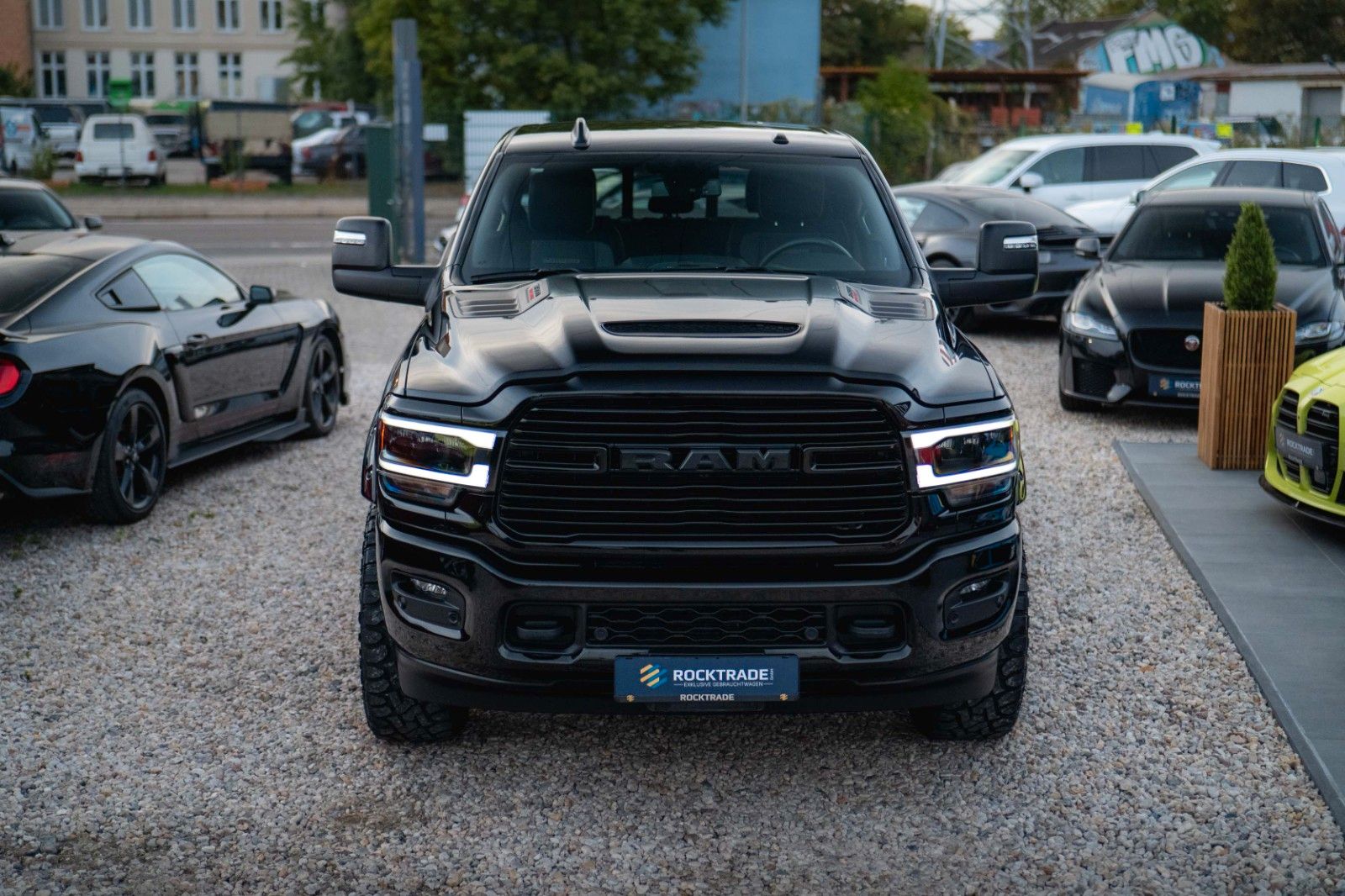 Fahrzeugabbildung Dodge RAM 3500 HEAVY DUTY 6.7 Cummins Laramie Night