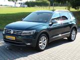 Volkswagen Tiguan Allspace Highline 4Motion - : Grün, Standheizung, Geländewagen