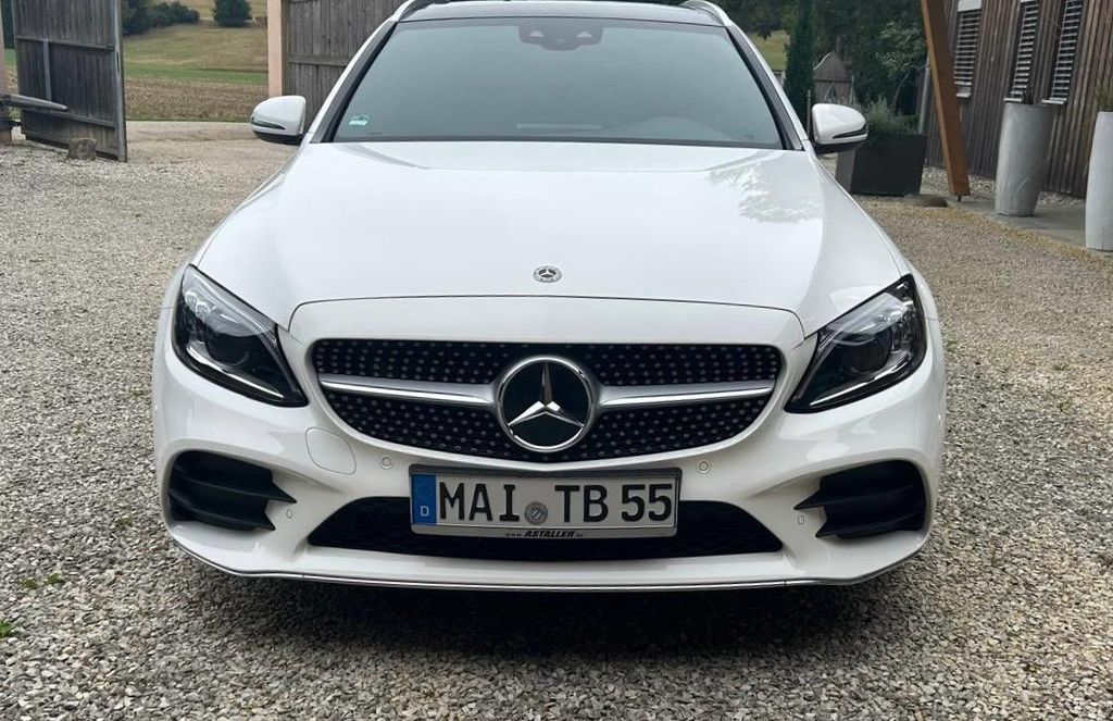 Image of Mercedes-Benz C 220