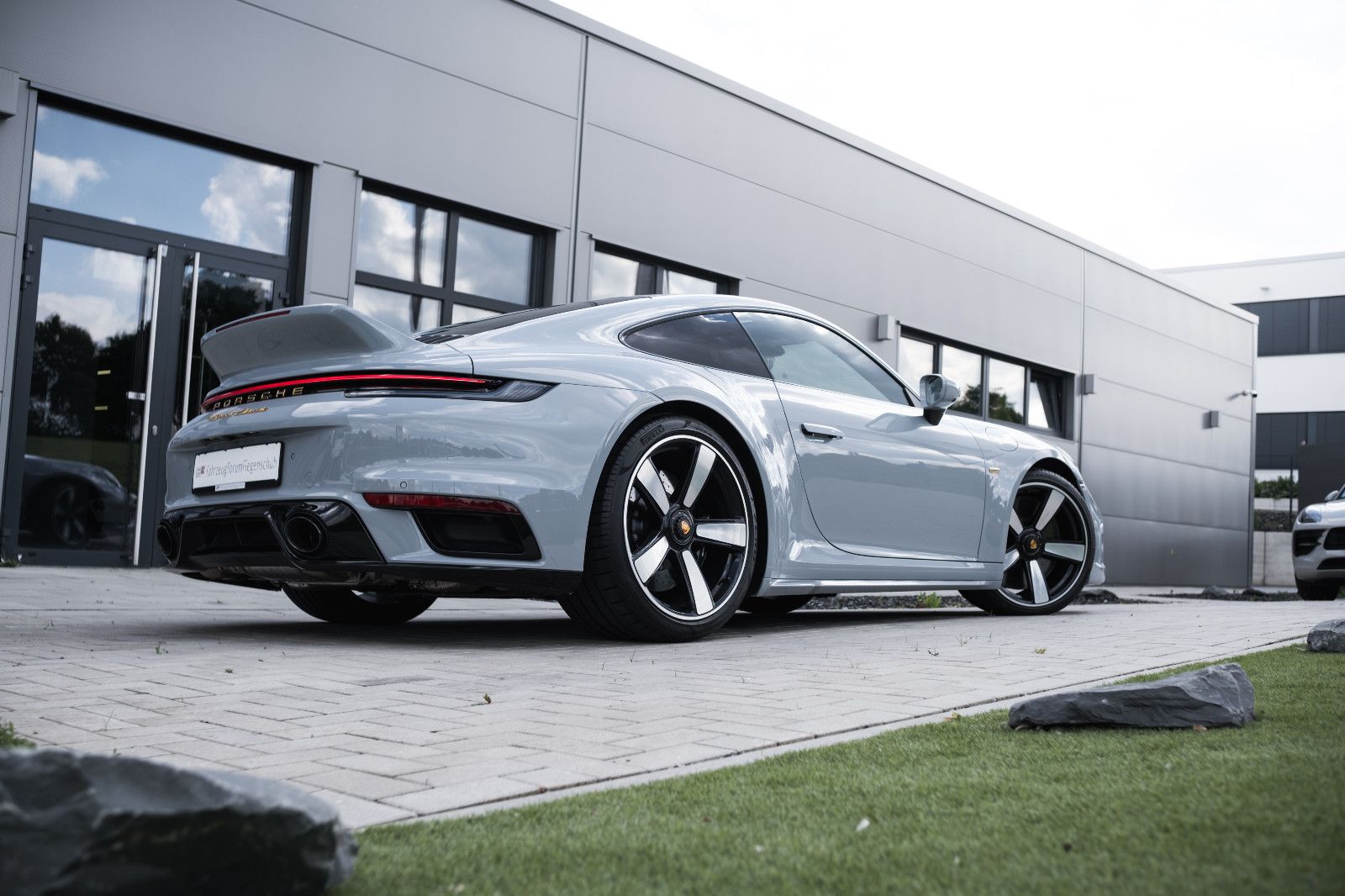 Fahrzeugabbildung Porsche 992/911 Sport Classic-Lift-Burm.-360*Kam-LED