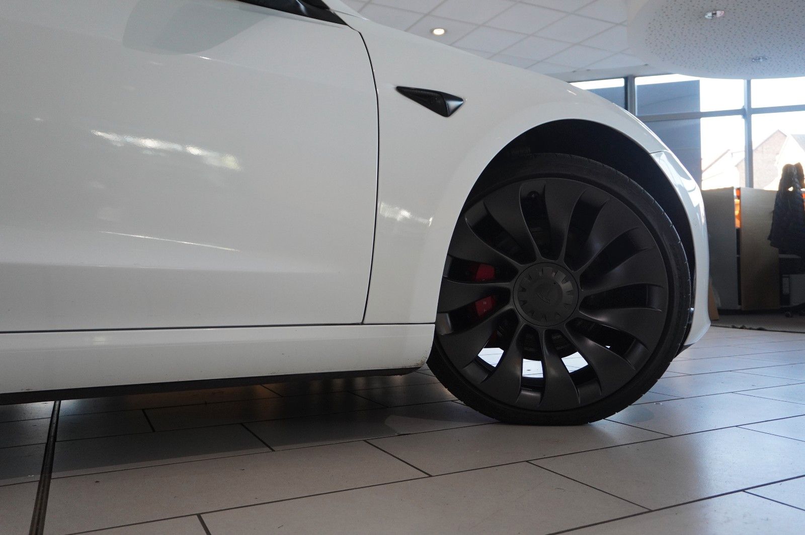 Fahrzeugabbildung Tesla Model 3 PERFORMANCE DUAL-MOTOR NAVI/LED/PILOT+