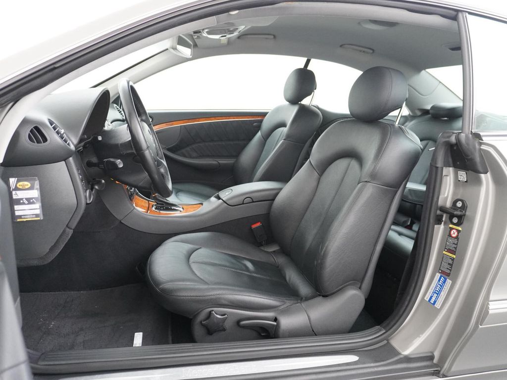 Mercedes-Benz CLK 240 Coupé Elegance Youngtimer Leder Comand n