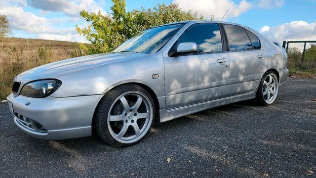 Nissan Primera P11 144 3.0 V6