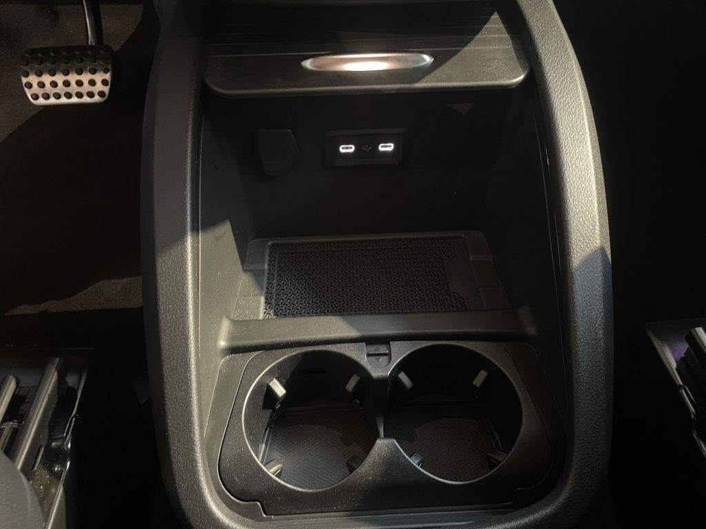 Fahrzeugabbildung Mercedes-Benz V 300 EXCLUSIVE lang 4x4 6x SHZ+Belüftg. 2,5tAHK