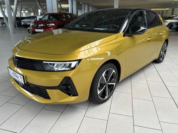 Fotografie 1 des Opel Astra 1.2 Turbo GS AHK