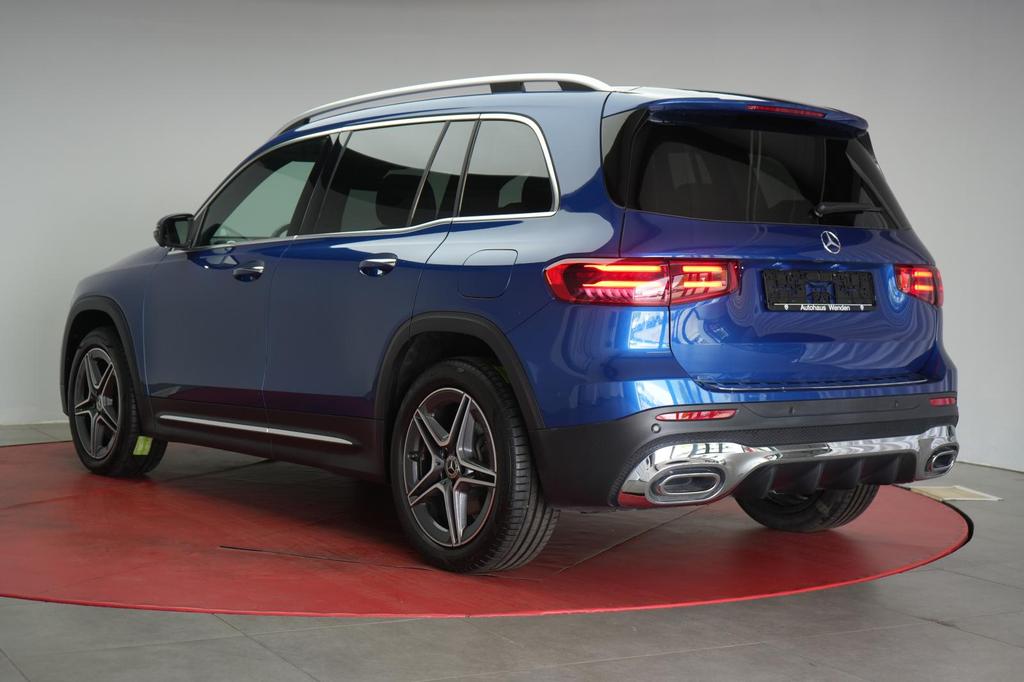 Mercedes-Benz GLB 220