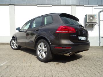 Volkswagen Touareg - 9
