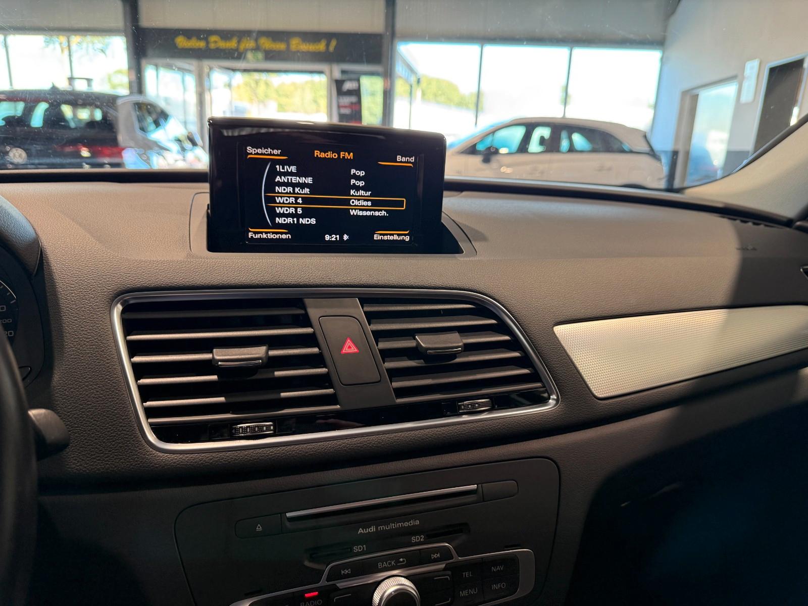 Audi Q3  S Line Sport  LED AHK  Navi